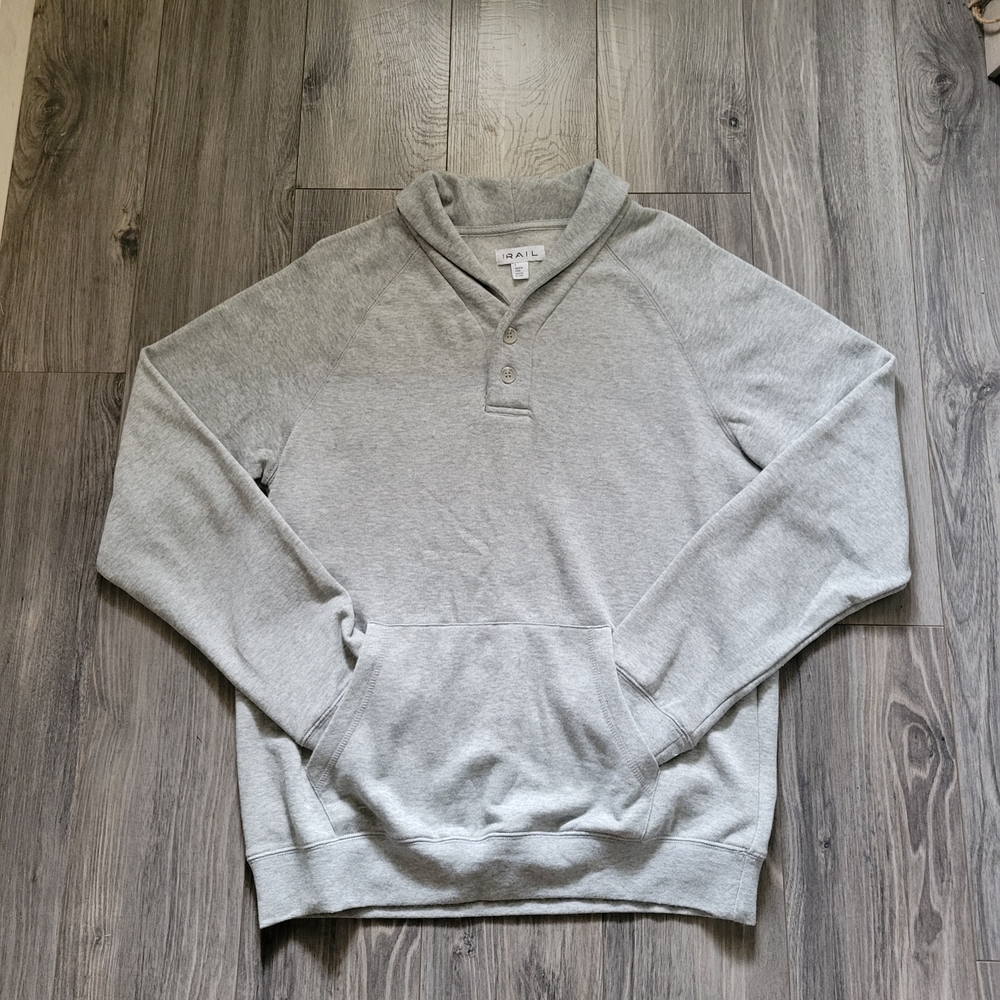 The Rail V-Neck Gray Sweater